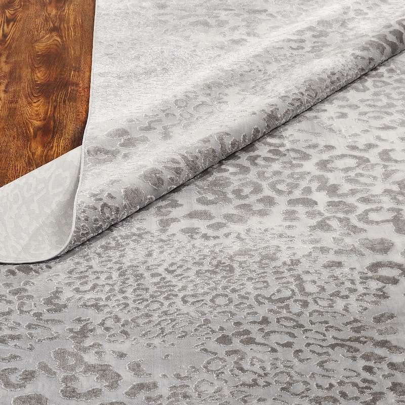 N Natori Serengeti Leopard Area Rug
