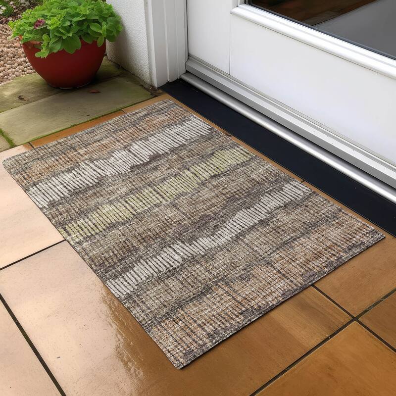 Machine Washable Indoor/ Outdoor Chantille Abstract Stripe Rug - Brown - 1'8" x 2'6"