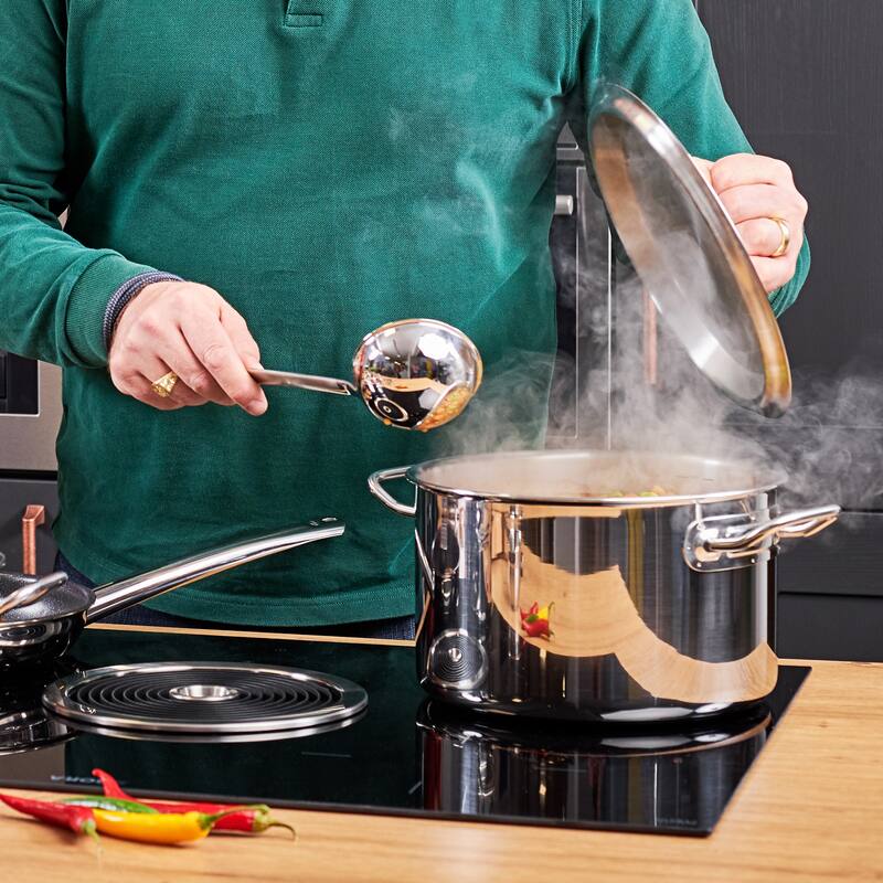 Hook Ladle with Pouring Rim
