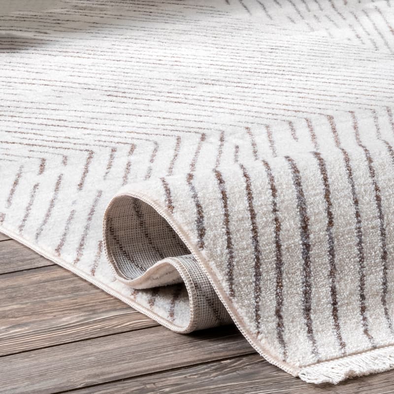 Nuloom Jazlyn Broken Chevrons Area Rug