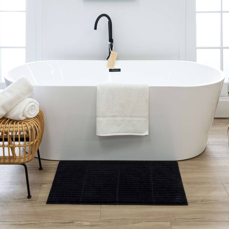 Mohawk Home Sanctuary Machine Washable Bath Mat