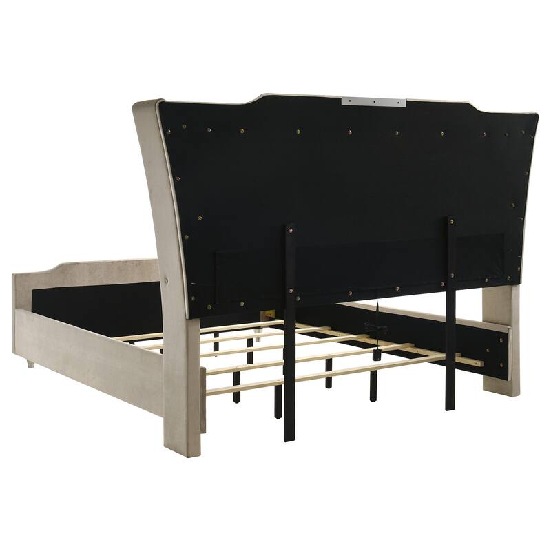 Lorient Bedroom Set Ivory and Camel