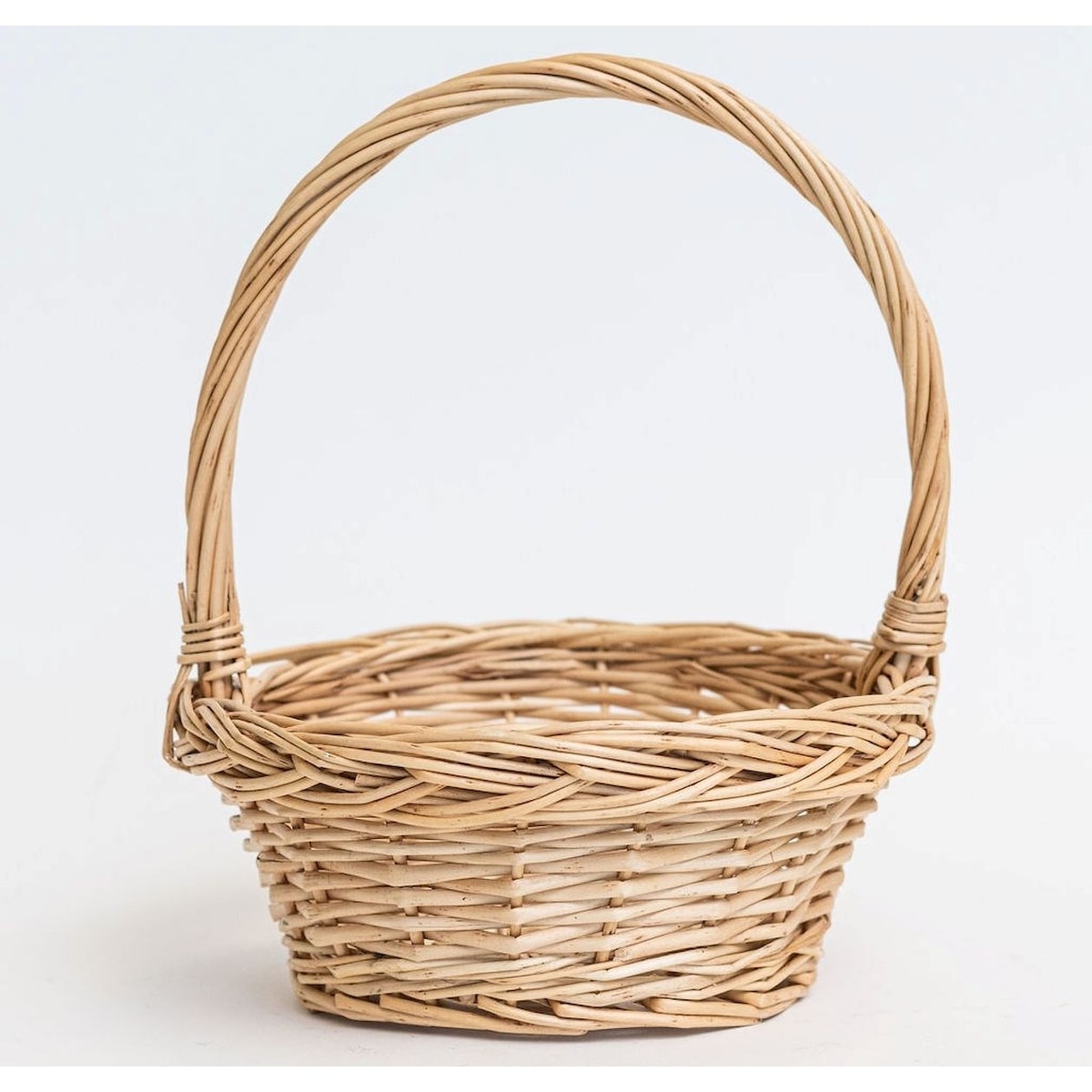 https://ak1.ostkcdn.com/images/products/is/images/direct/e07346daa881ad6ae8e72d7f3924932d4db69425/Natural-Willow-With-Handle-Basket.jpg