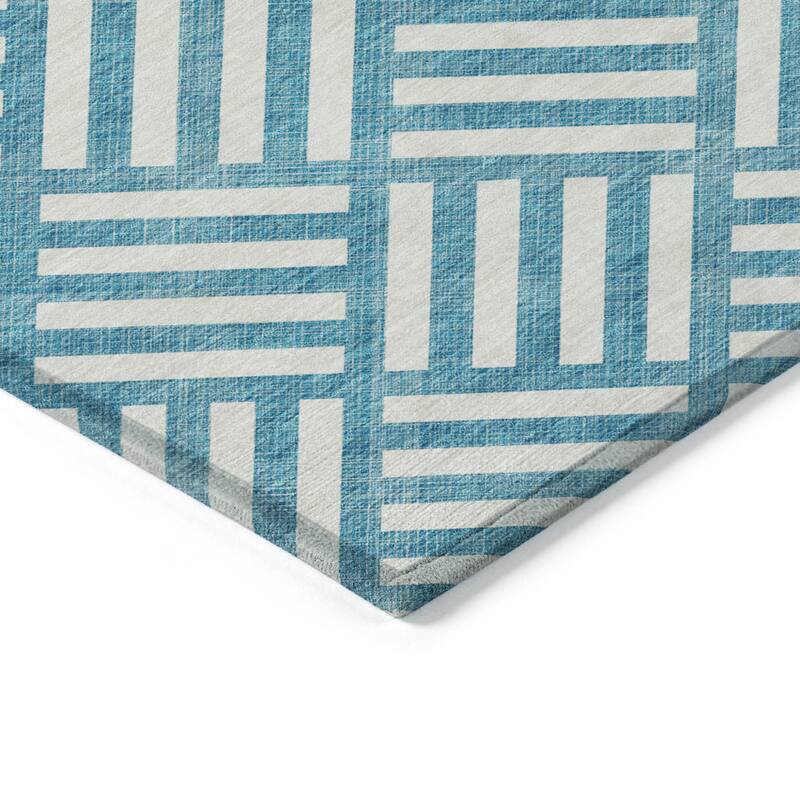 HomeRoots Geometric Transitional Rectangle Outdoor Rug
