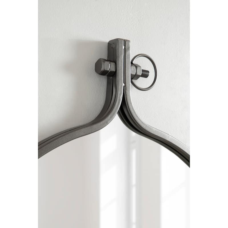 Kate and Laurel Yitro Round Wall Mirror