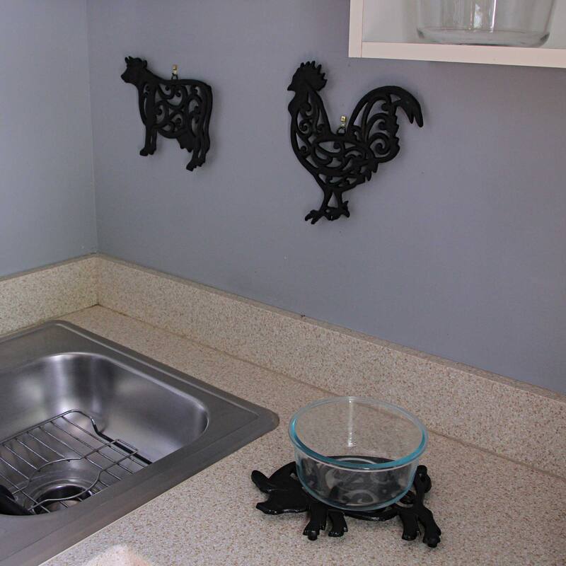 Zeckos Black Cast Iron Farm Animal Kitchen Trivets (Set Of 3) - 0.5 X 9 X 9.25 inches
