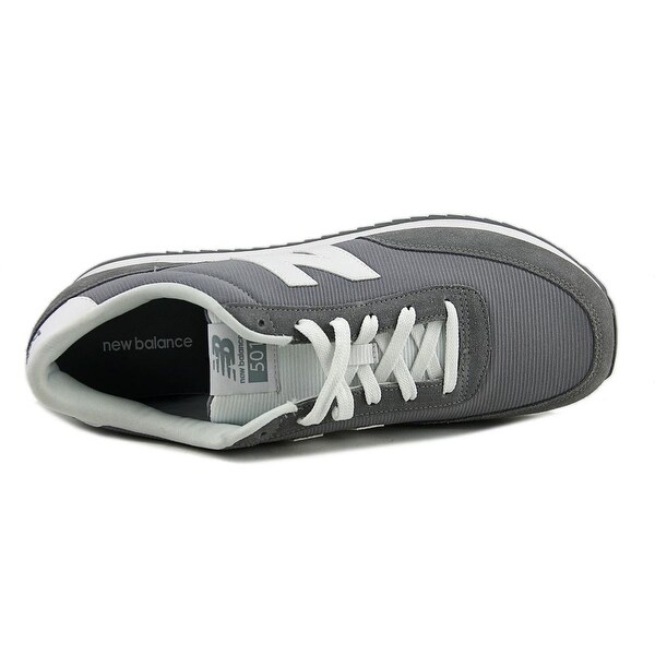 new balance suede tennis shoes