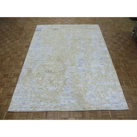 Hand Knotted Ivory Modern with Wool & Silk Oriental Rug (9' x 11'11") - 9' x 11'11"