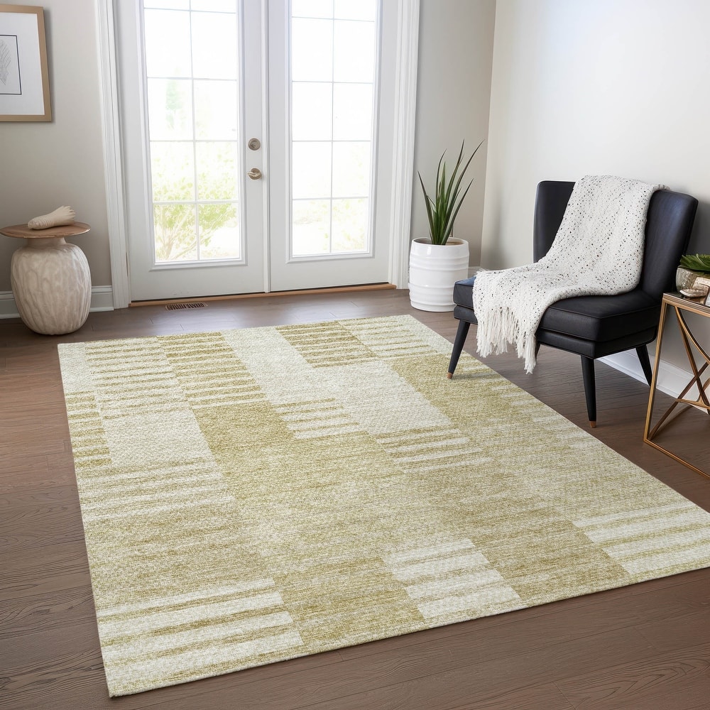 Machine Washable Indoor/ Outdoor Chantille Geometric Contemporary Rug