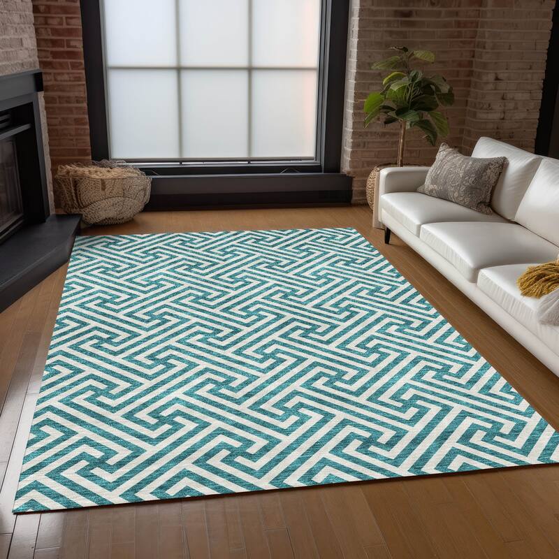 Machine Washable Indoor/ Outdoor Chantille Geo Modern Rug