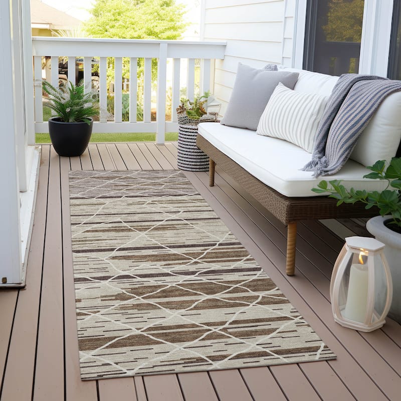 Machine Washable Indoor/ Outdoor Modern Global Chantille Rug