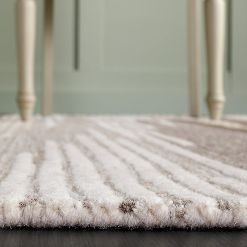 Martha Stewart by SAFAVIEH Michi Rustic Stripe Wool Rug