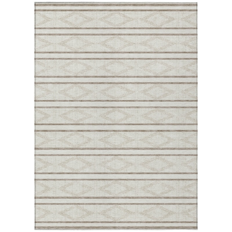 Machine Washable Indoor/ Outdoor Diamond Stripe Chantille Rug