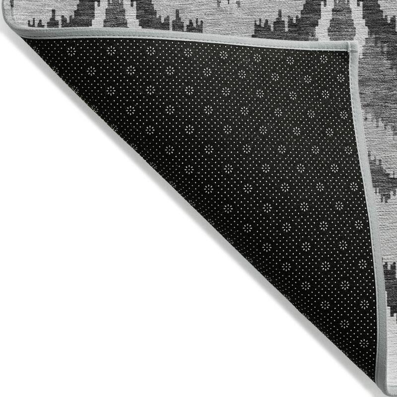Machine Washable Indoor/ Outdoor Chantille Boho Ikat Rug