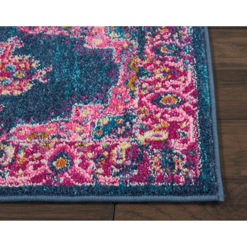 Porch & Den Dobbin Vintage Persian Medallion Farmhouse Area Rug