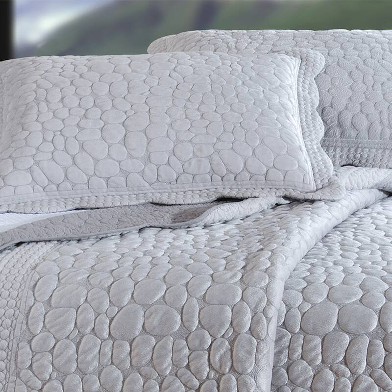 Pebbles F/Q Quilt 100% Cotton Lightweight Machine Washable Reversible Bedspread Coverlet