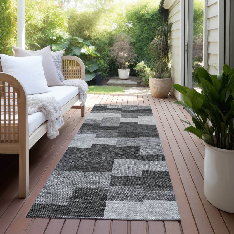 Machine Washable Indoor/ Outdoor Chantille Modern Blocks Rug