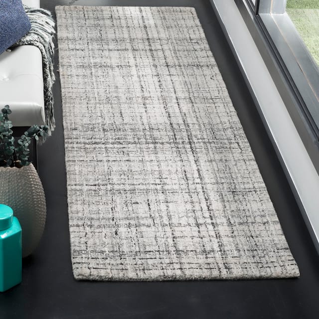 SAFAVIEH Handmade Abstract Nettie Modern Viscose Rug - 2'3"x22'Runner - Grey/Black