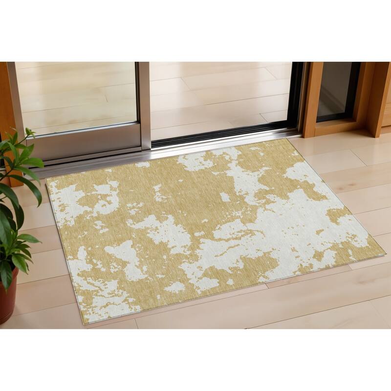 HomeRoots Abstract Transitional Rectangle Outdoor Rug - 3' x 5'