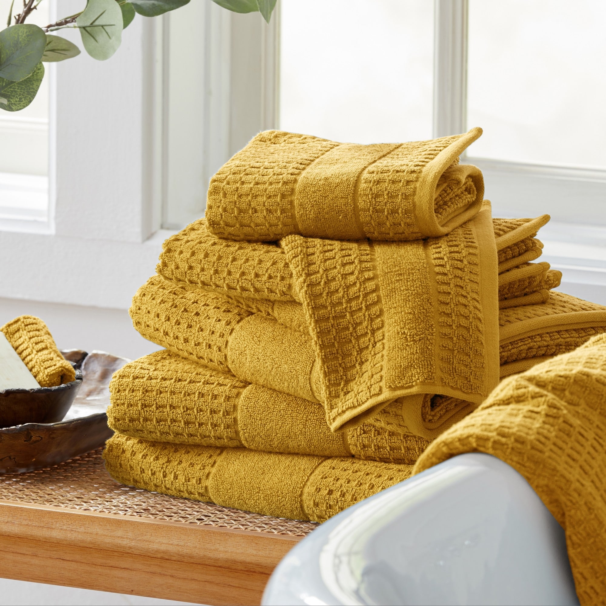 Market & Place 100% Cotton Waffle Weave 4-Piece Bath Towel Set, Dark Grey
