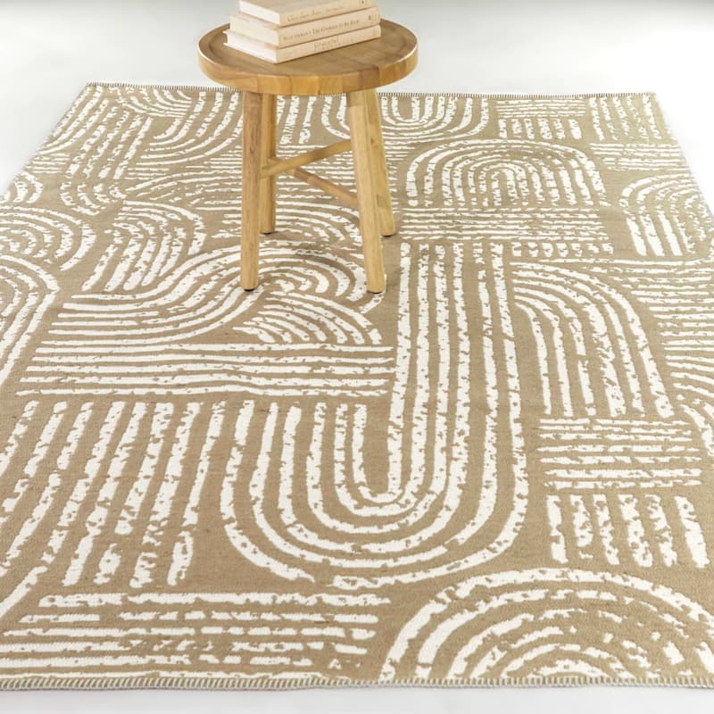 Scowen Vintage Modern Stripes Indoor/Outdoor Area Rug - 5'3" x 7' - Tan