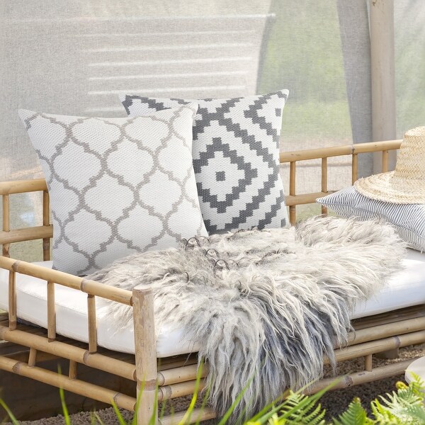 Bed bath and beyond outdoor throw pillows hotsell