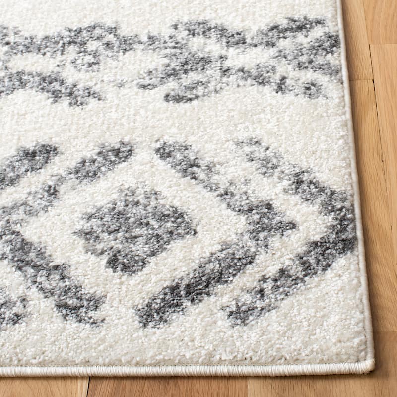 SAFAVIEH Tulum Zaharina Moroccan Boho Rug - Ivory/Grey - 6' 7" x 8' 7"
