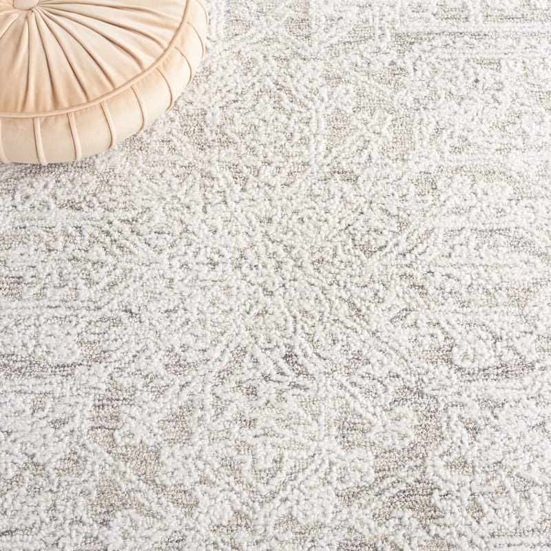 SAFAVIEH Handmade Ebony Fanita Modern Rug
