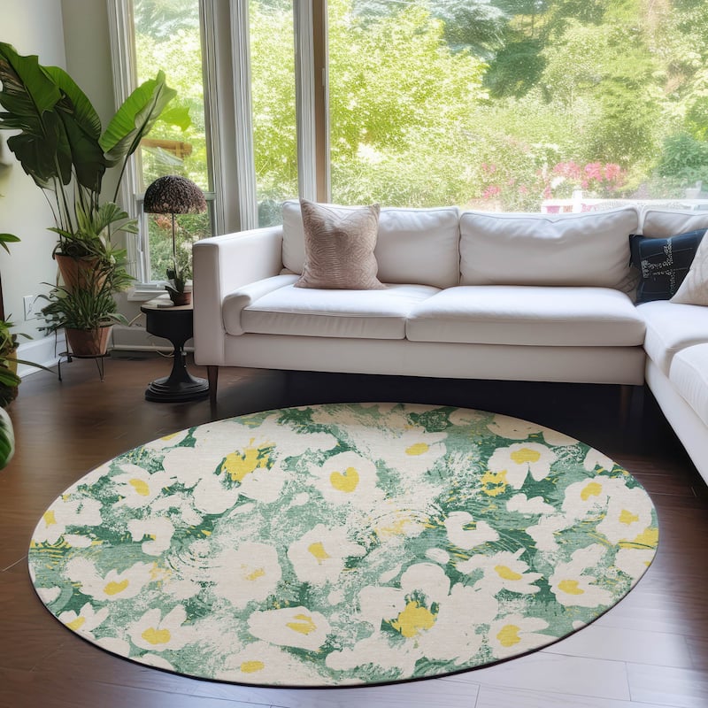 Machine Washable Indoor/ Outdoor Modern Daisy Chantille Rug - Green - 8' x 8'