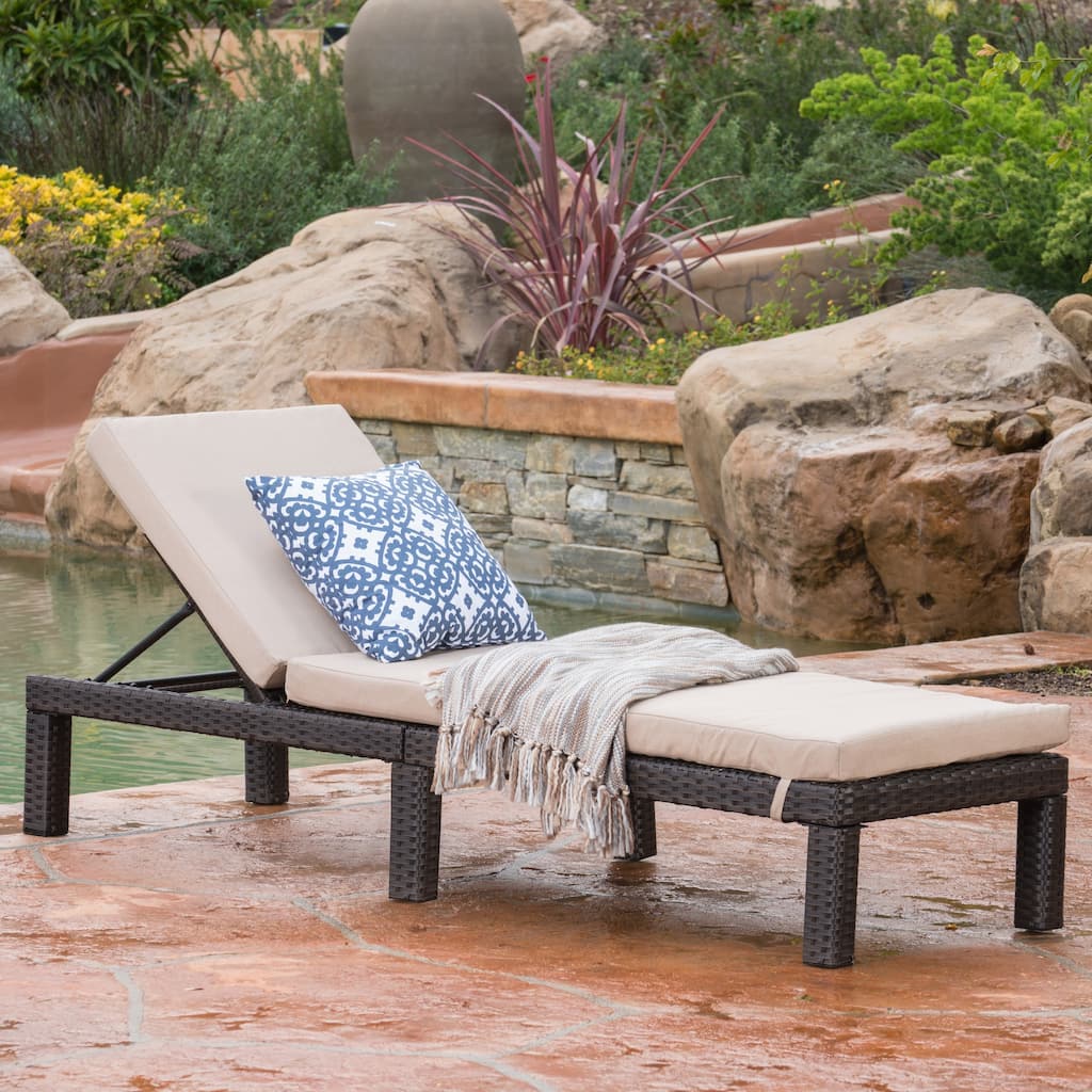Premium Outdoor Wicker Lounger