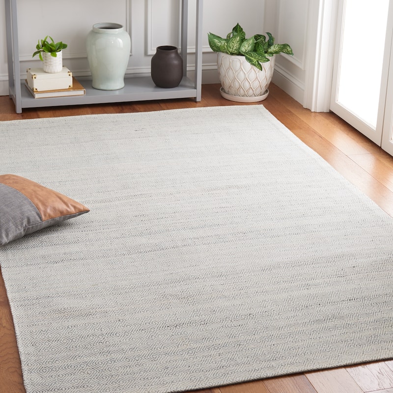 Martha Stewart by SAFAVIEH Madelon Geometric Wool Rug - 6' Square - Light Blue/Ivory