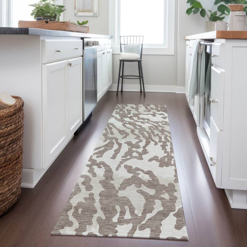 Machine Washable Indoor/ Outdoor Chantille Animal Print Abstract Rug