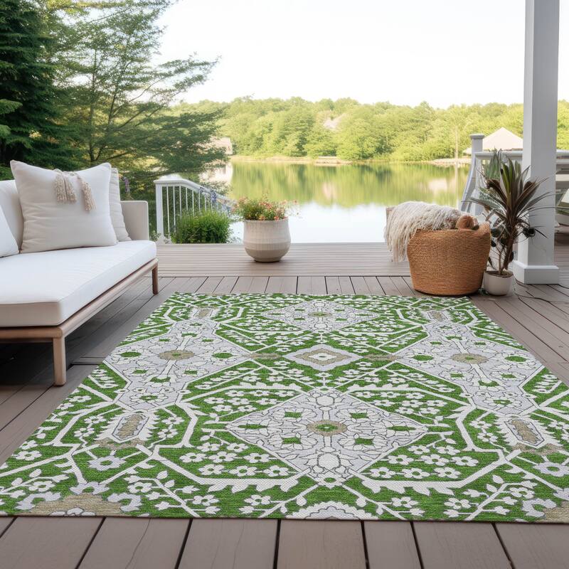 Machine Washable Indoor/ Outdoor Chantille Traditional Rug - Green - 3' x 5'