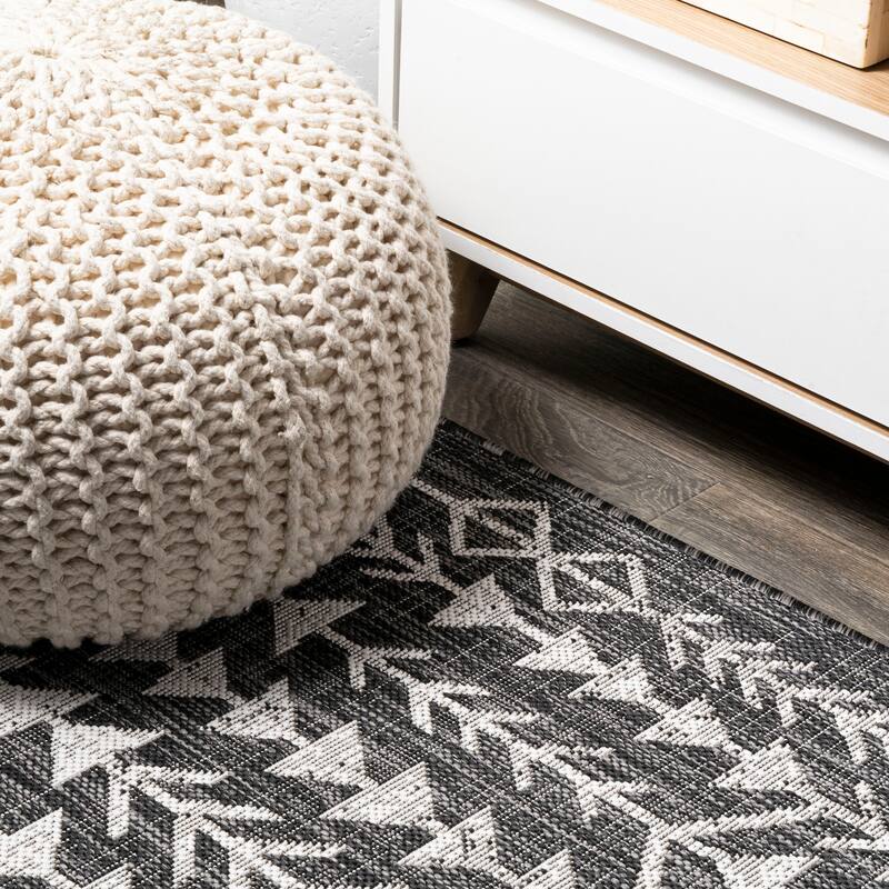 JONATHAN Y Sukie Bohemian Geometric Indoor/Outdoor Area Rug