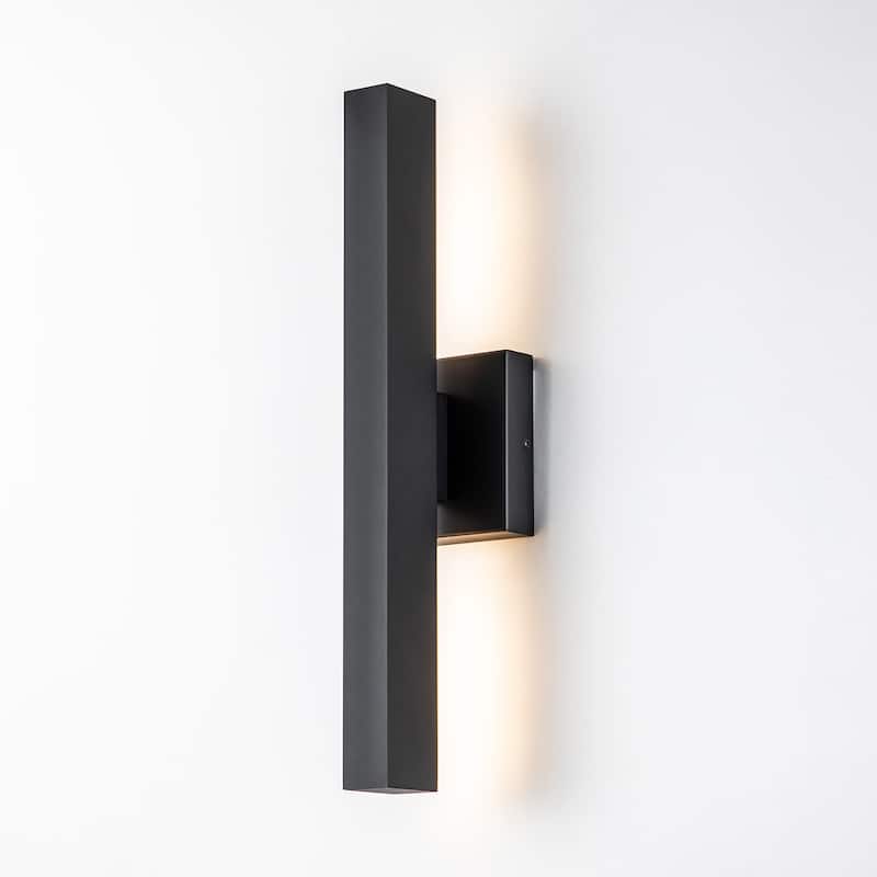 Rennnsan 20 in. Modern Simple Black Aluminum Linear Dimmable LED Outdoor Wall Sconce - 4.7 in. W x 20 in. H