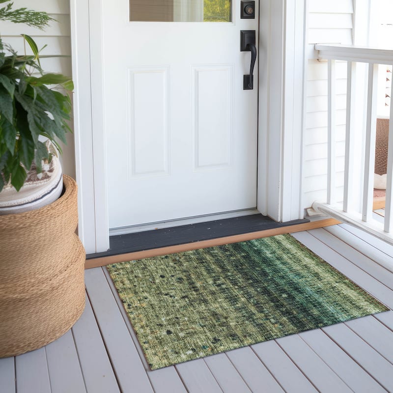 Machine Washable Indoor/ Outdoor Abstract Ombre Chantille Rug - Fern - 1'8" x 2'6"
