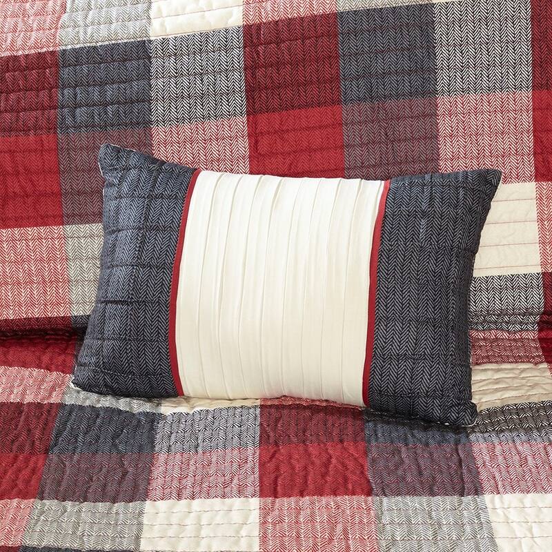 GDF Studio - Ridge Printed Herringbone Reversible Quilt Set with Throw Pillows