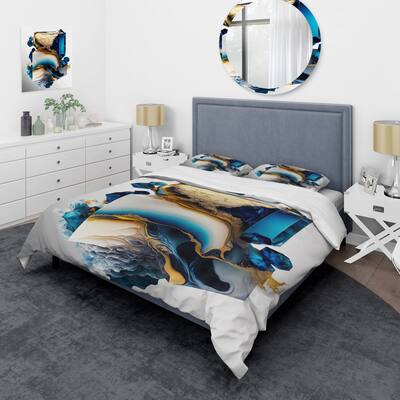 Designart "Abstract Geode Modern Shape" Gold Modern - Bedding Set With Shams