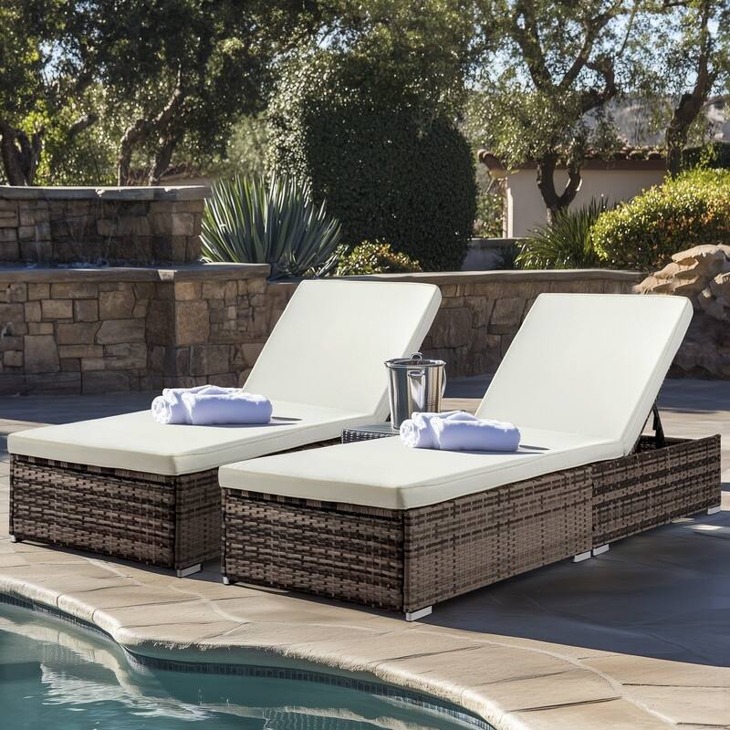 Outdoor Wicker Single Chaise Lounge with Cushion