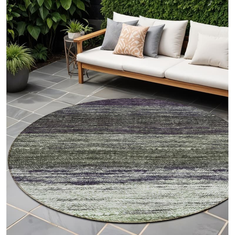 HomeRoots Ombre Transitional Rectangle Outdoor Rug - 8' Round