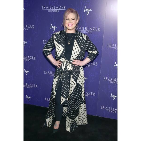 Shop Kelly Osbourne At Arrivals For Logos Trailblazer Honors The
