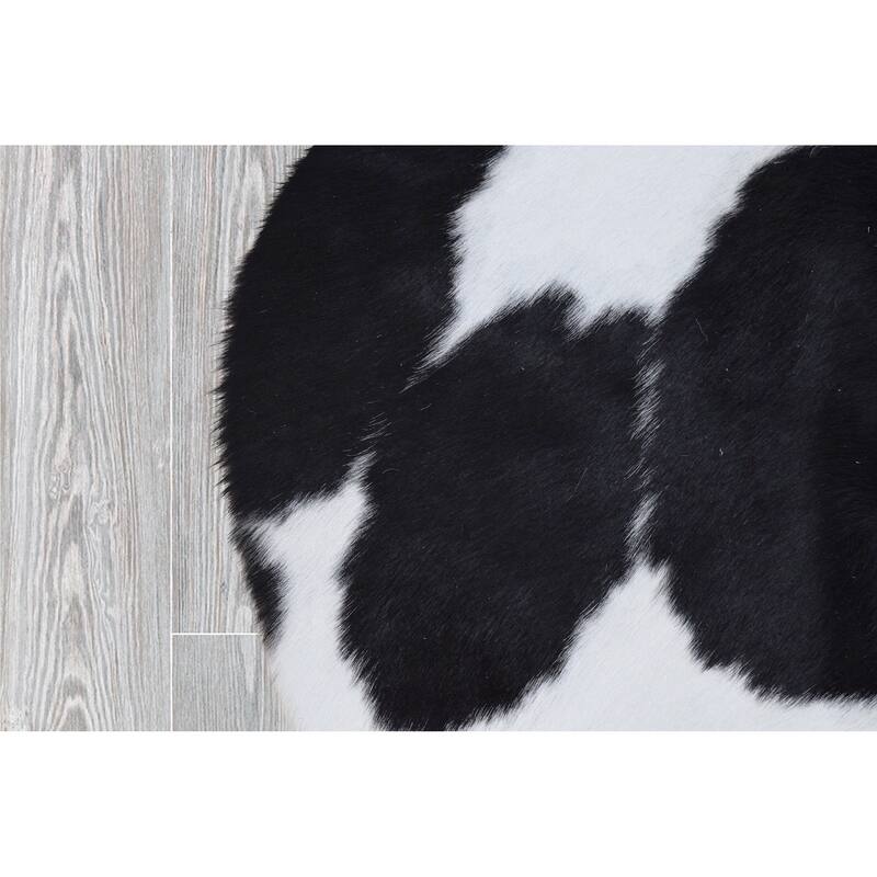 Real Cowhide Rug Black & White - 6' x 7'