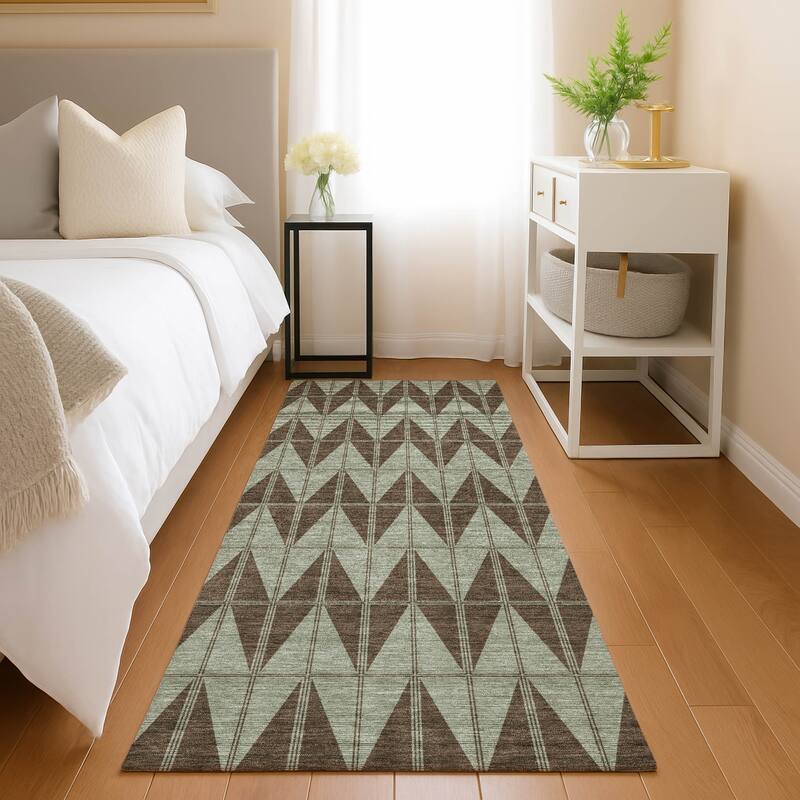 Machine Washable Indoor/ Outdoor Modern Zeke Chantille Rug
