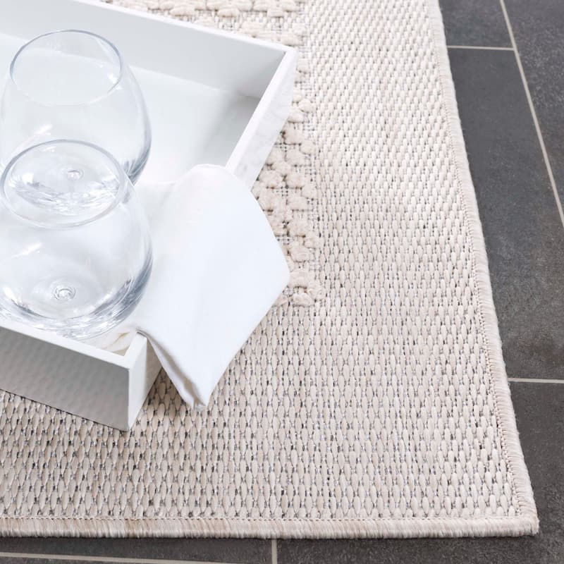 SAFAVIEH Milos Maureen Casual Rug