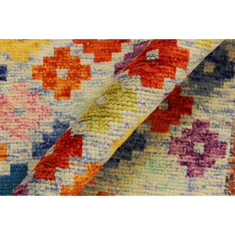 Boho Chic Balochi Day Blue/Gray Hand Knotted Wool Rug - 5'11'' x 7'10''