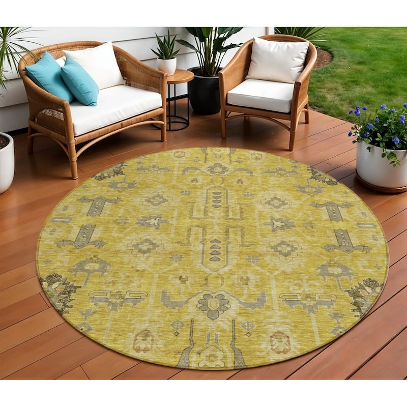 HomeRoots Oriental Traditional Rectangle Outdoor Rug - 8' Round
