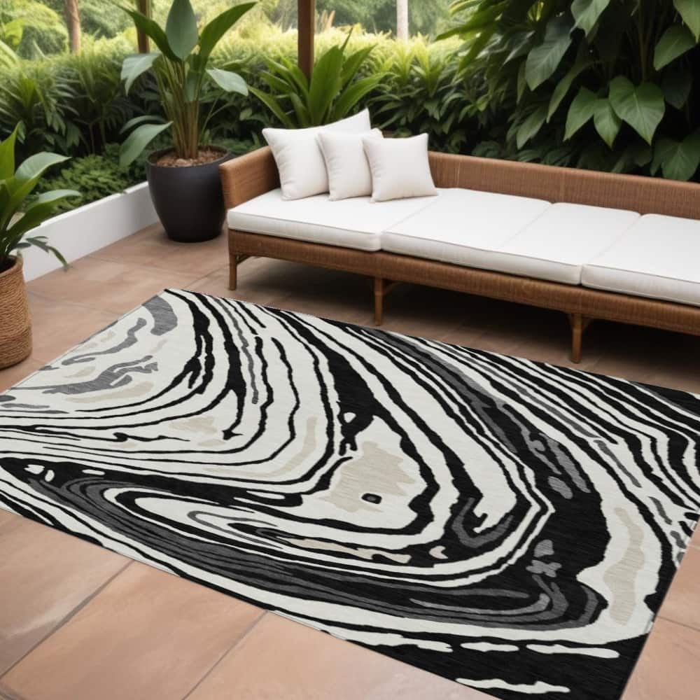 HomeRoots Abstract Transitional Rectangle Outdoor Rug