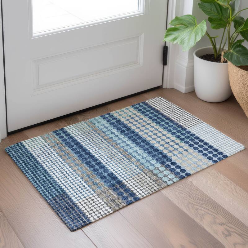 Machine Washable Indoor/ Outdoor Casual Dotty Chantille Rug