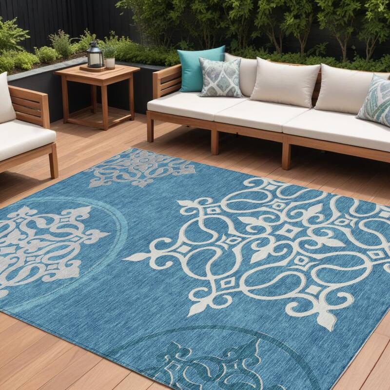 HomeRoots Floral Medallion Transitional Rectangle Outdoor Rug - 10' X 14'