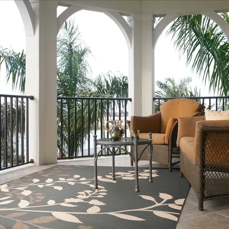 SAFAVIEH Courtyard Luann Botanical Indoor/ Outdoor Waterproof Patio Backyard Rug